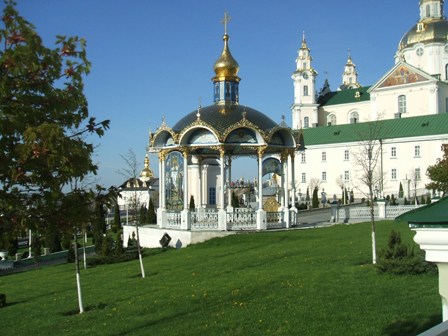 Монастирі Путивля