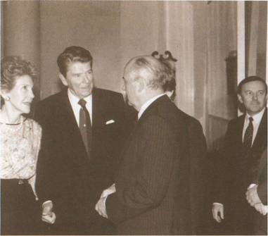 Первая встреча М. С. Горбачева с Рональдом Рейганом. Октябрь 1985 г..jpeg